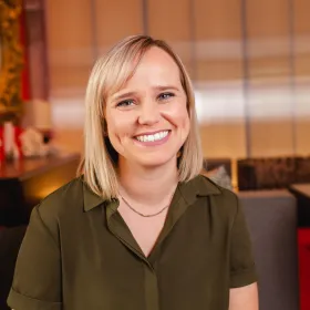 Headshot of Traci Clayon, smiling